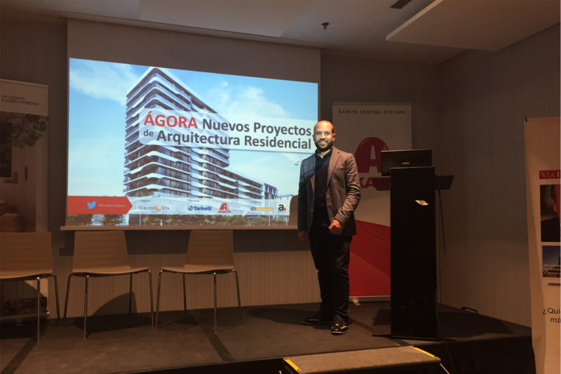 Grupo Vía organized the conference “Agora: New projects of residential architecture”. Jordi Fernández who presented “el Rengle Residential”.